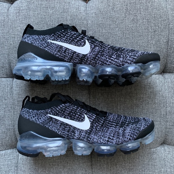 π€ Nike air vapormax flyknit black grey shoes - Picture 4 of 5